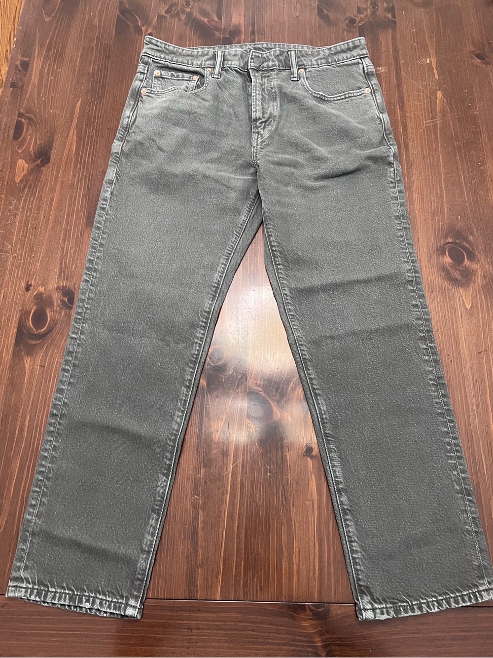 Like New American Eagle Outfitters Men's EasyFlex Straight Gray Jeans 32x30